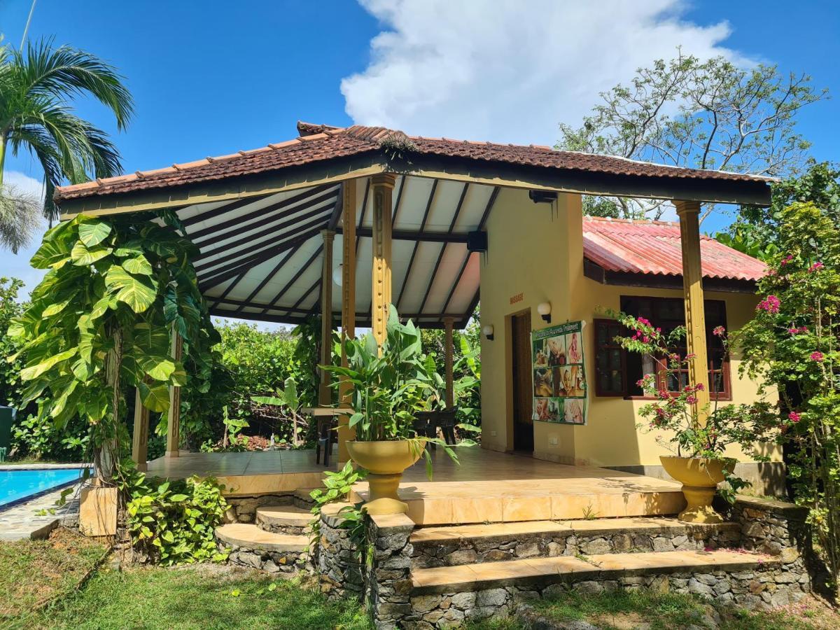Zum Deutschen Bed & Breakfast Bentota Bagian luar foto